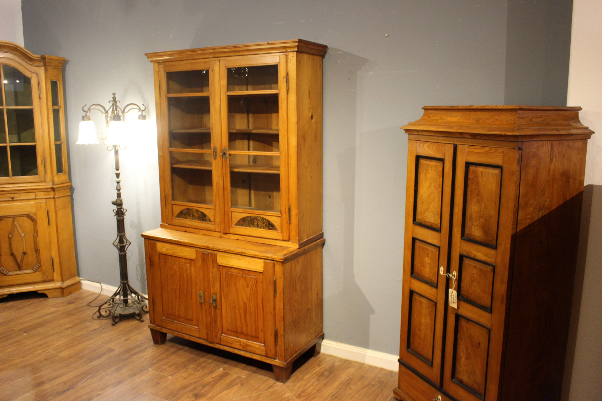 antike Küchenbuffets  Küchenschränke