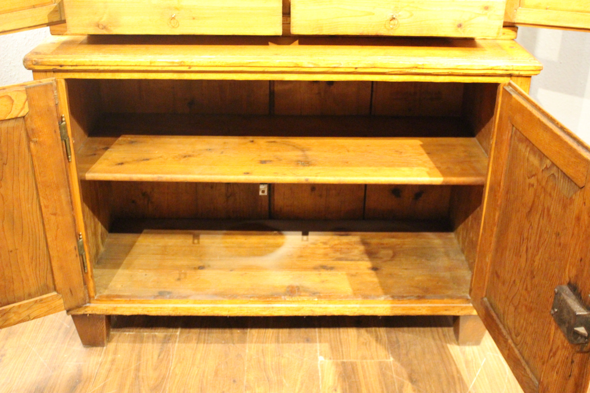 Geschirrschrank, Vitrinenschrank (Art.-Nr. 05137)