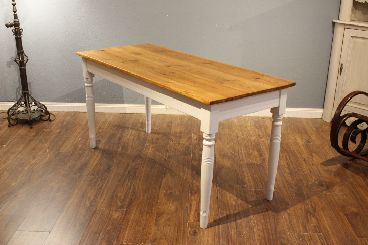 Küchentische  Esstische Gesindetische Beistelltische Lampentische