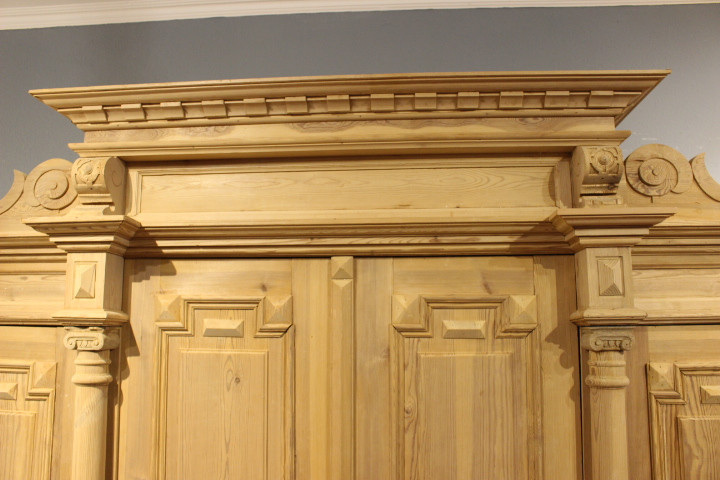 Großer Kleiderschrank, Wäscheschrank, viertürig, Gründerzeit (Art.-Nr. 04857)