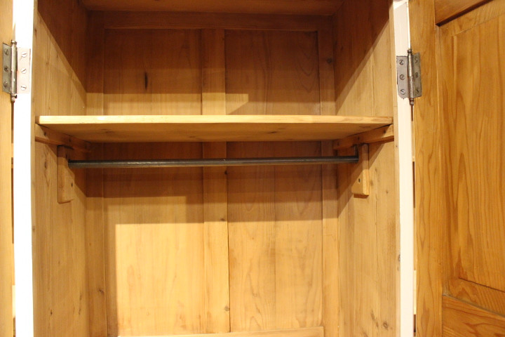 Großer Kleiderschrank, Wäscheschrank, viertürig, Jungendstil (Art.-Nr. 04767)