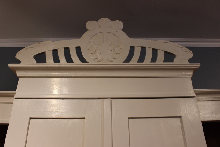 Großer Kleiderschrank, Wäscheschrank, viertürig, Jungendstil (Art.-Nr. 04767)
