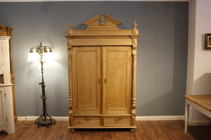Großer Wäscheschrank Gründerzeit (Art.-Nr.: 05239)