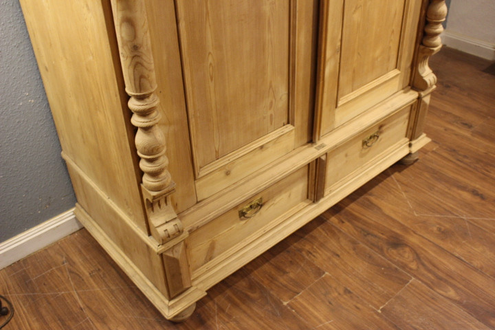 Großer Wäscheschrank Gründerzeit (Art.-Nr. 05239)