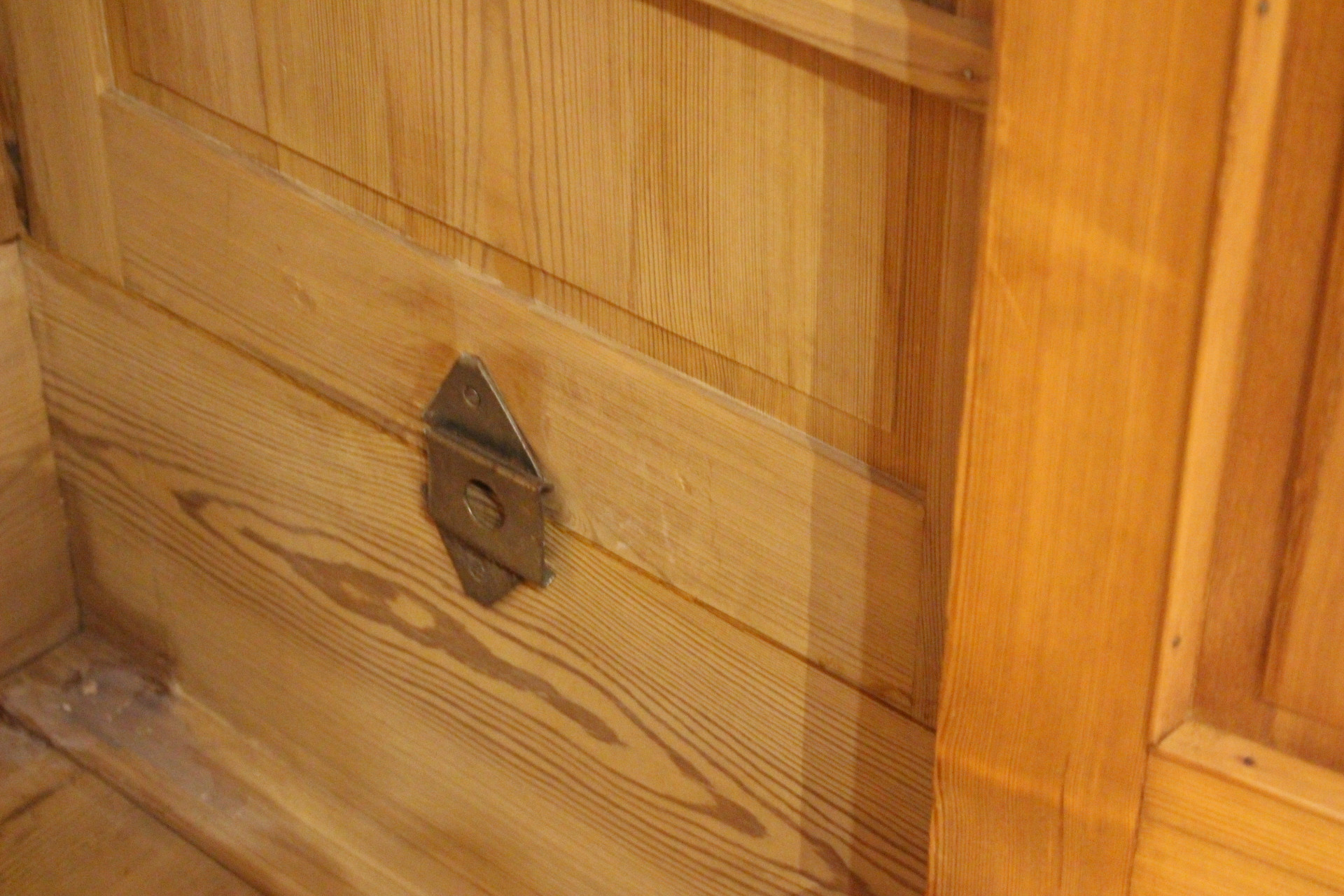 Kleiderschrank, Spiegelschrank, Art déco (Art.-Nr. 05157)