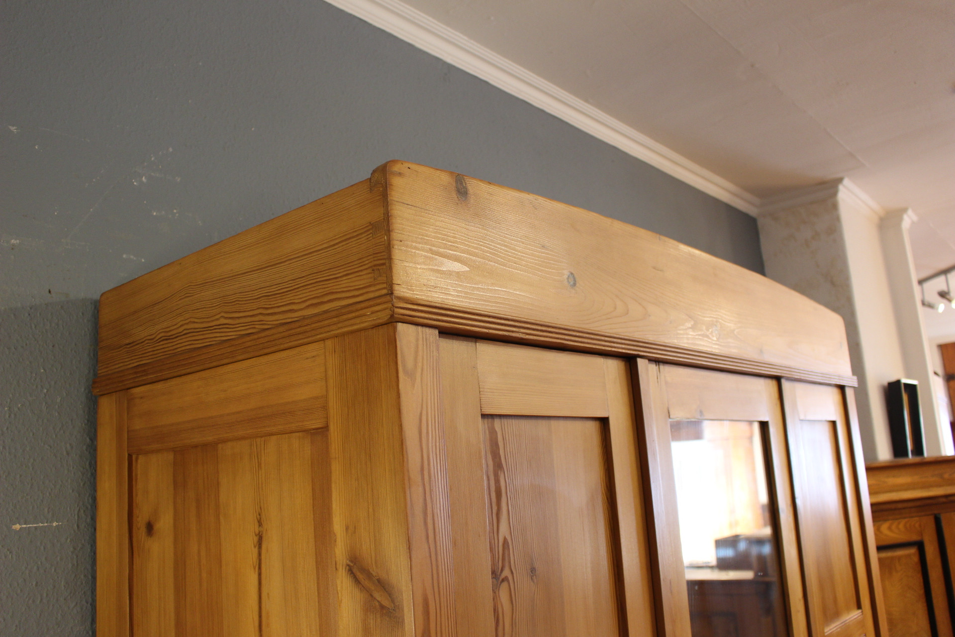 Kleiderschrank, Spiegelschrank, Art déco (Art.-Nr. 05157)