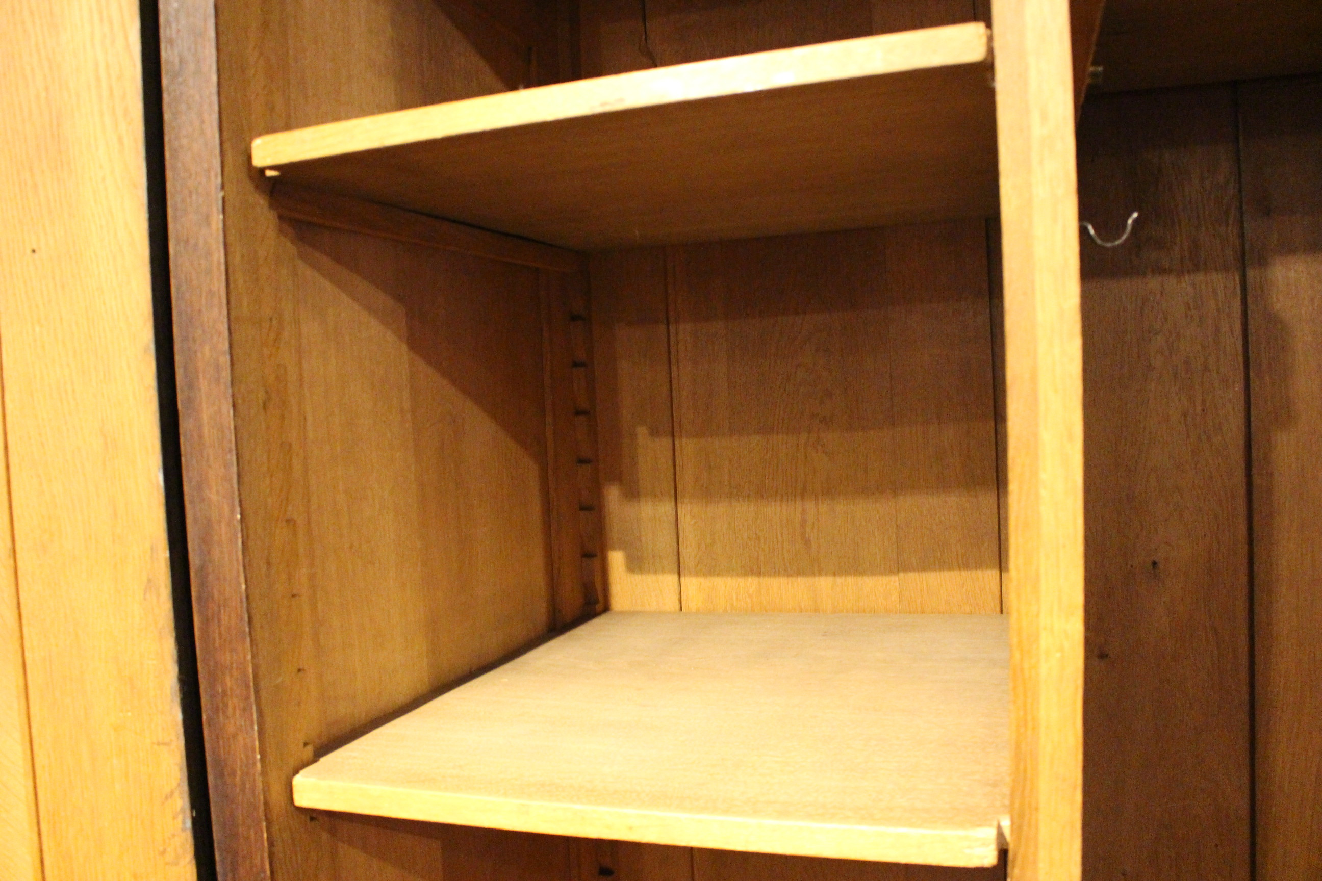Kleiderschrank, Wäscheschrank, Jugendstil, zweitürig mit Spiegel (Art.-Nr. 04314)