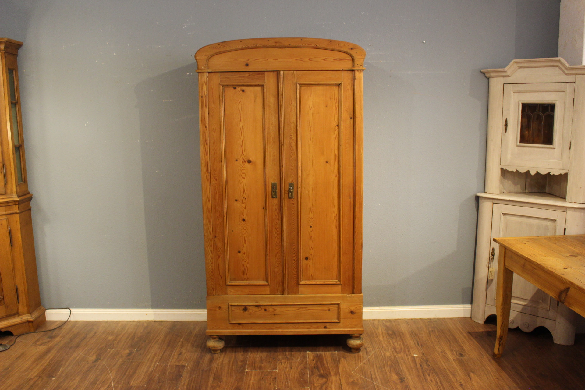 Kleiderschrank, Wäscheschrank, Jugendstil (Art.-Nr.: 05214)