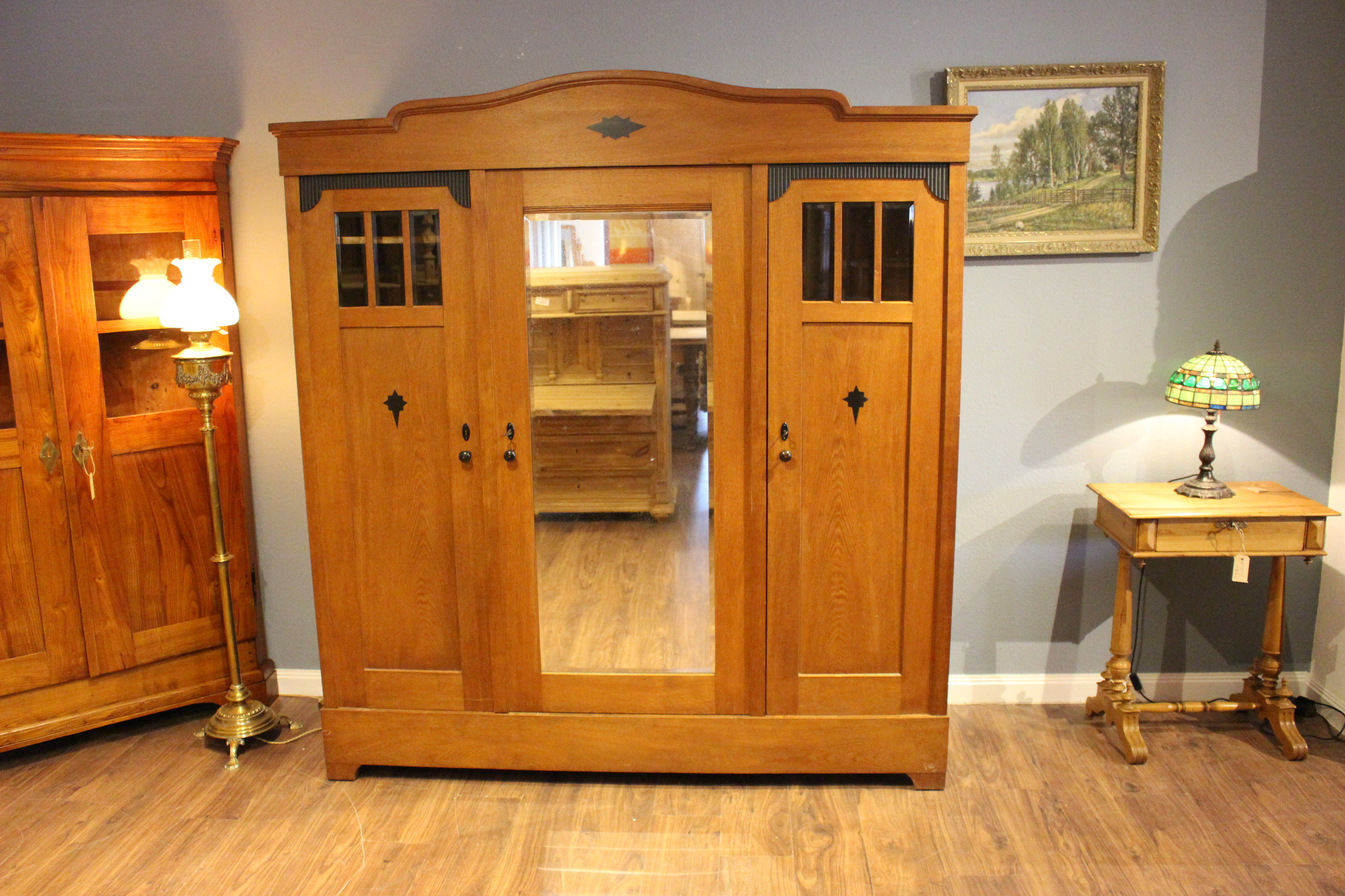 Kleiderschrank 20er Jahre Art Deco zerlegbar mit Spiegel (Art.-Nr.: 03661)