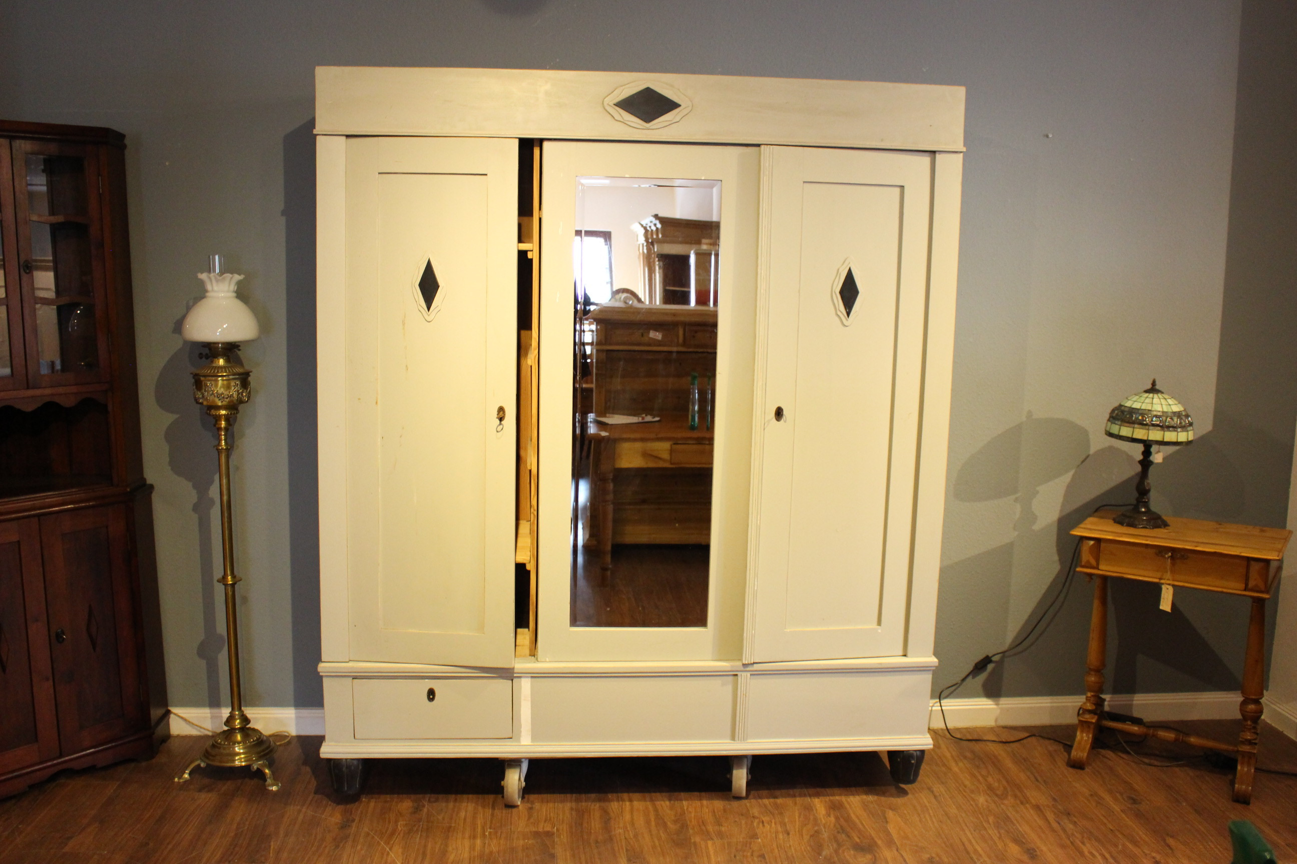 Kleiderschrank Kiefer antik grau gestrichen zerlegbar (Art.-Nr.: 03594)