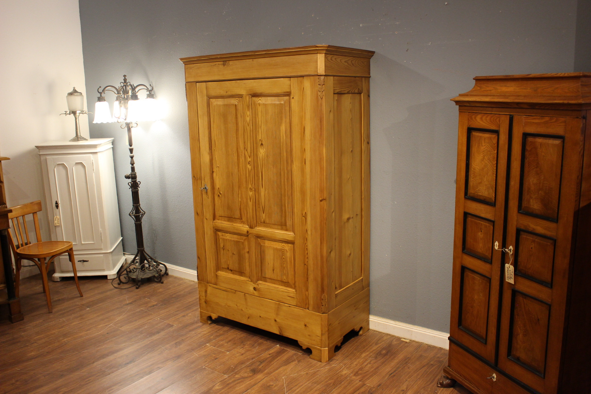 Kleiner Dielenschrank, Biedermeier (Art.-Nr. 05135)