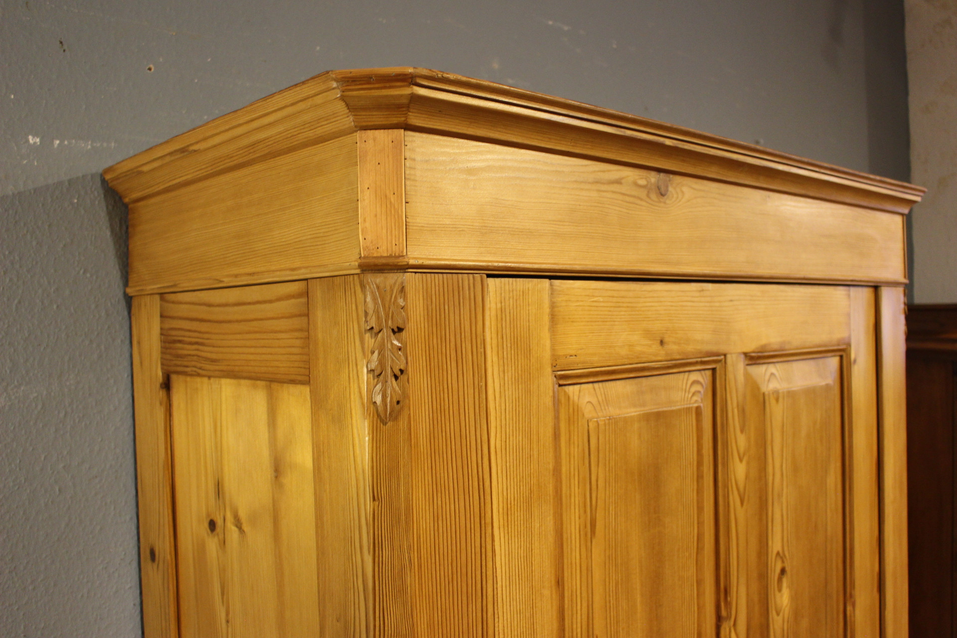 Kleiner Dielenschrank, Biedermeier (Art.-Nr. 05135)