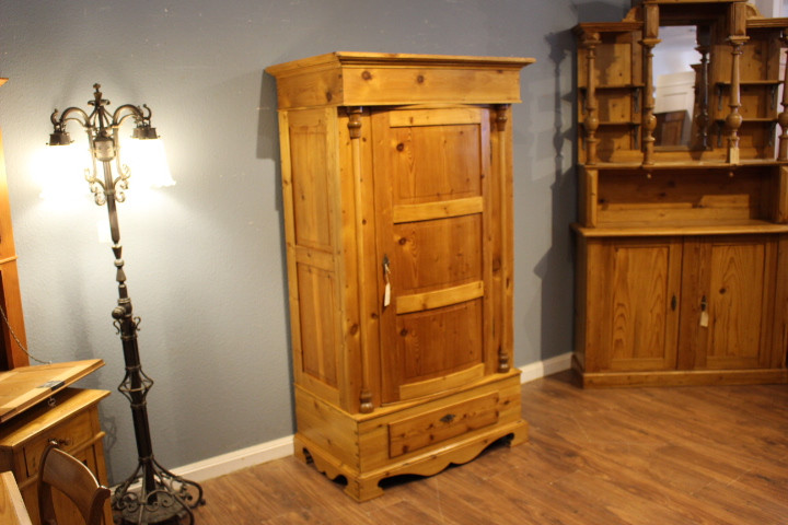 Kleiner Kleiderschrank, dänischer Wäscheschrank, Biedermeier (Art.-Nr.: 04750)