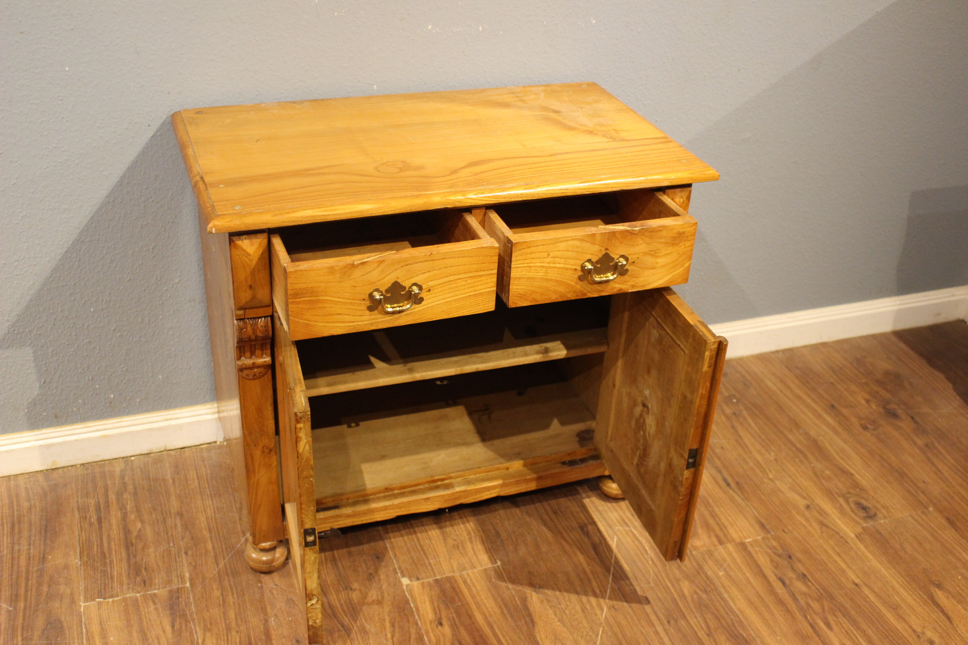Kommode, Kommodenschränkchen Gründerzeit (Art.-Nr. 05130)