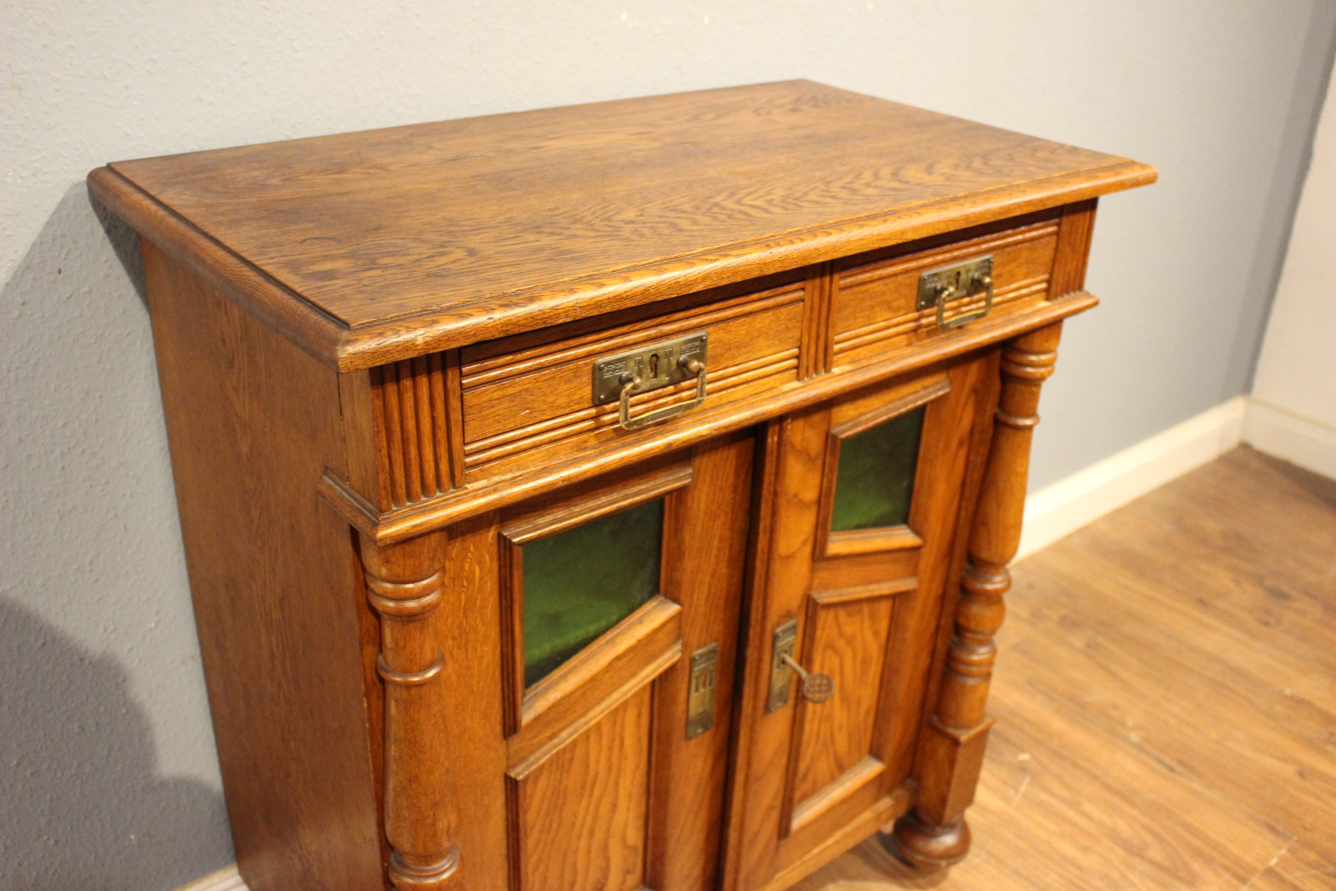 Kommode, Kommodenschränkchen Jugendstil (Art.-Nr. 05146)