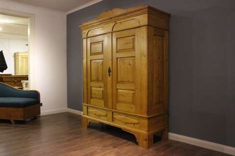 Alter Dielenschrank Kleiderschrank Biedermeier (Art.-Nr. 02925)