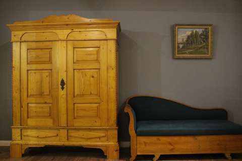 Alter Dielenschrank Kleiderschrank Biedermeier (Art.-Nr. 02925)