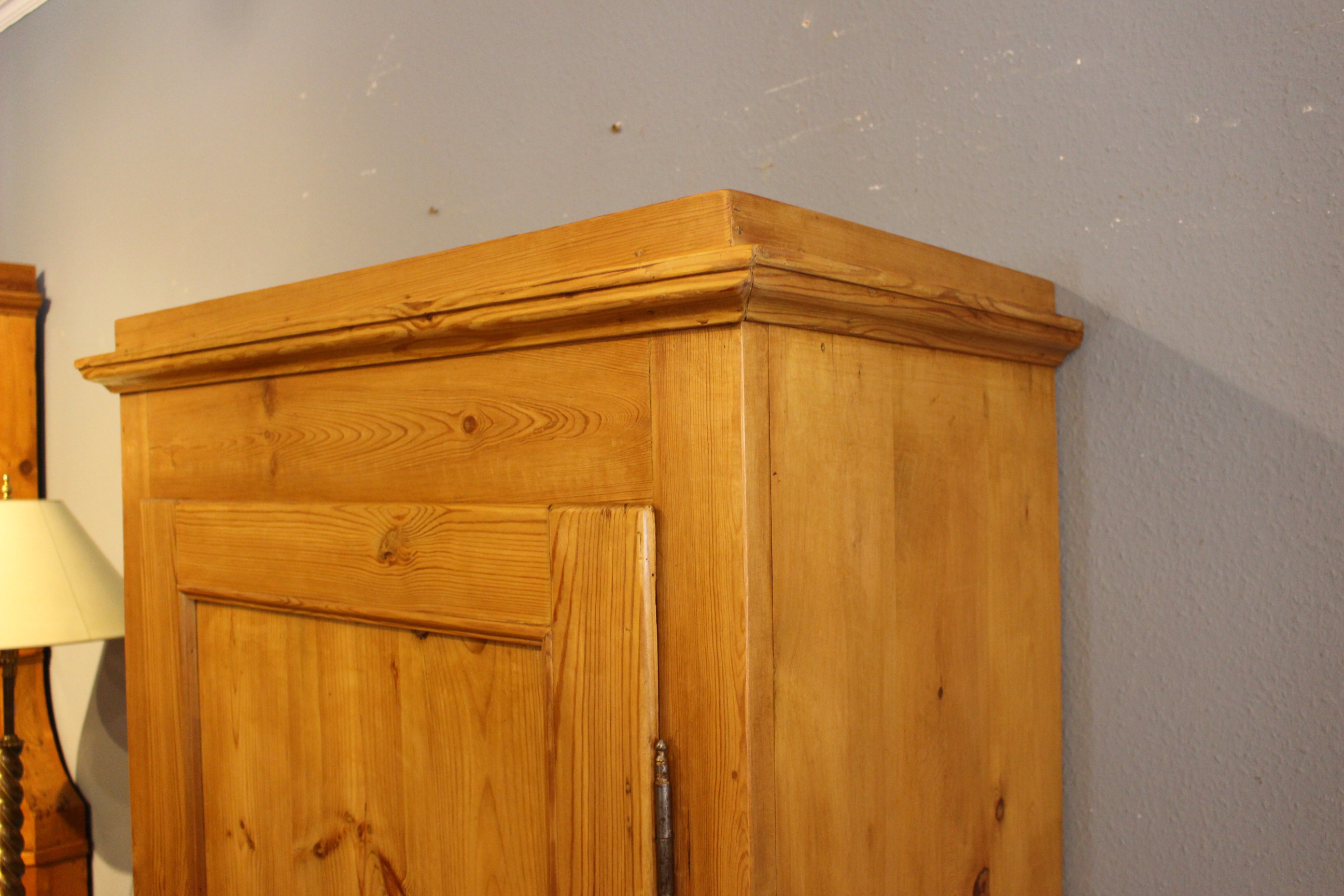 dänischer Schrank Kiefer eintürig ein Schub. (Art.-Nr. 04111)