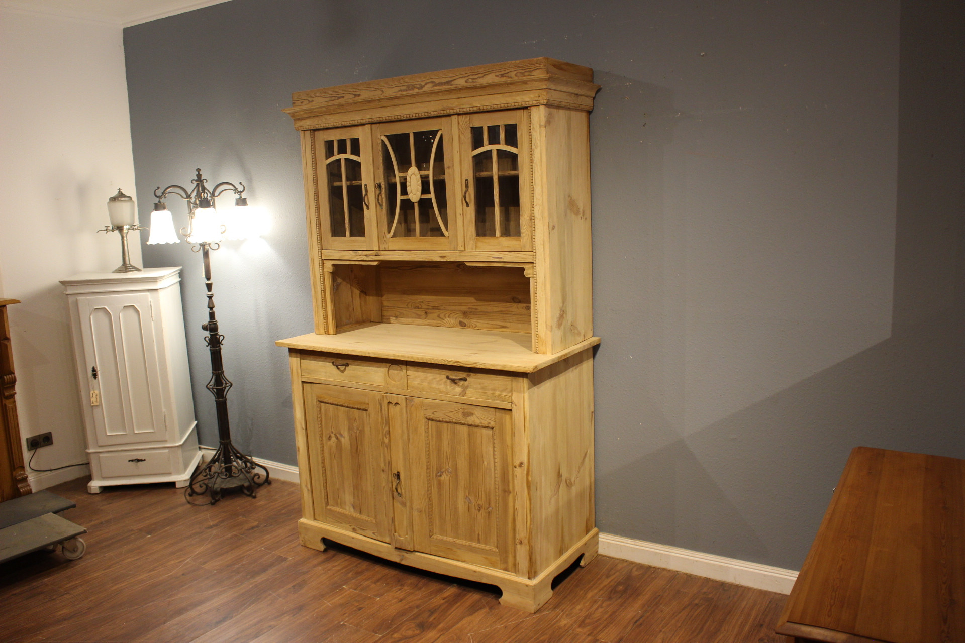 antike Küchenbuffets  Küchenschränke