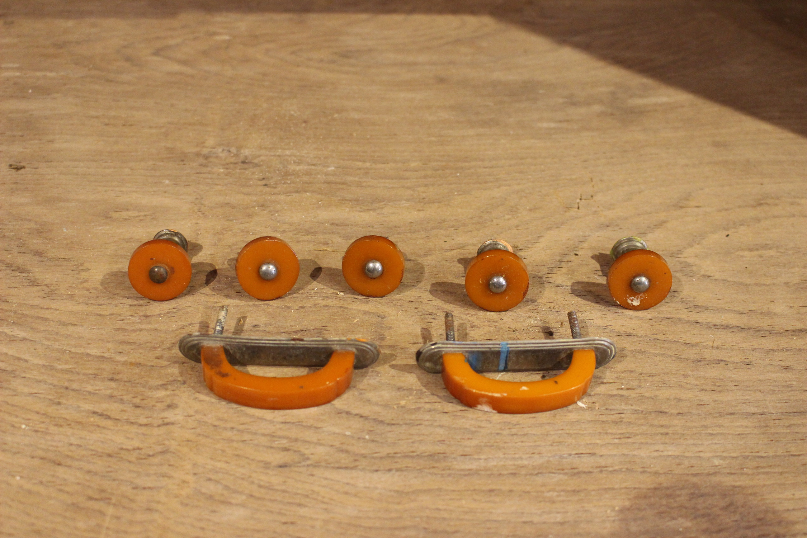 Schönes Küchenbuffet mit Seitenschränken,Art Deco (Art.-Nr. 03976)