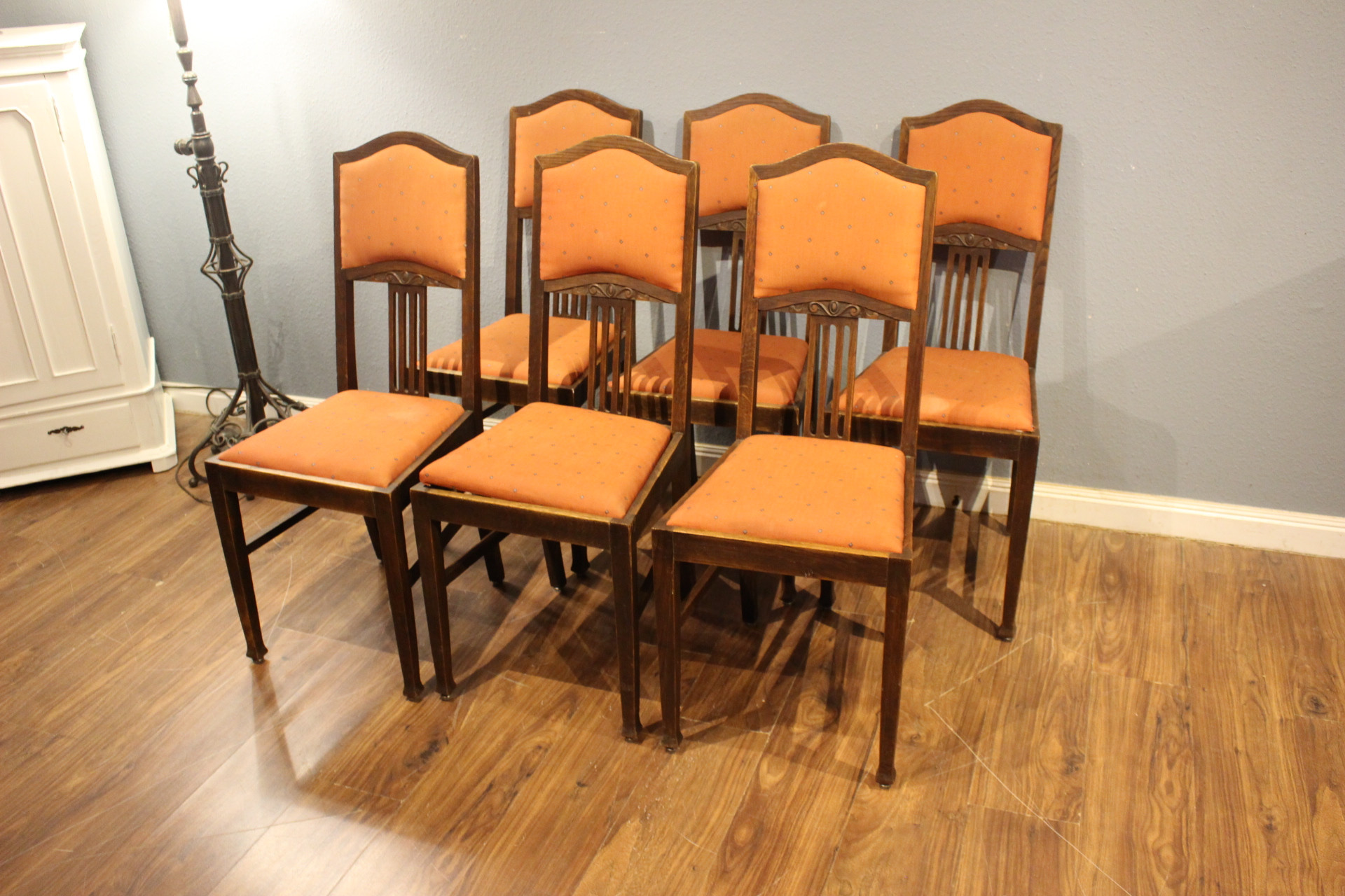 Sitzmöbel Bänke und Stühle