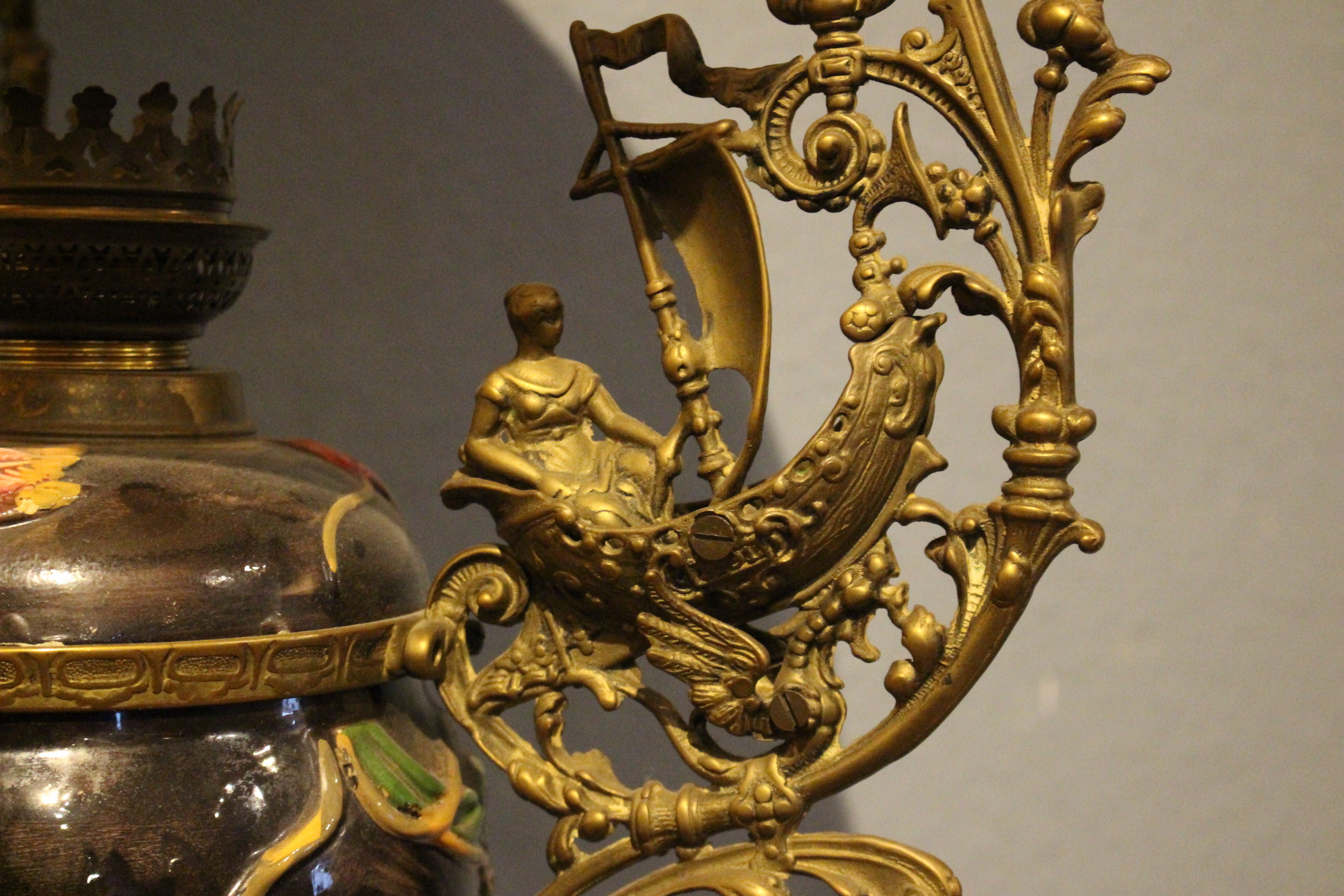 sehr schöne Jugendstil Lampe und Hängeleuchter, Majolica Keramik (Art.-Nr. 04289)