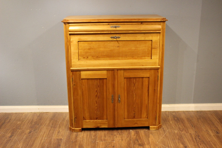 Sekretär, Kiefer, Biedermeier, Schweden (Art.-Nr.: 05085)