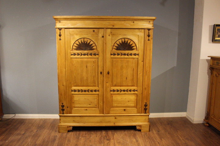 Sonnenschrank Biedermeier Kiefer antik (Art.-Nr.: 05095)