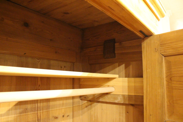 Sonnenschrank Biedermeier Kiefer antik (Art.-Nr. 05095)