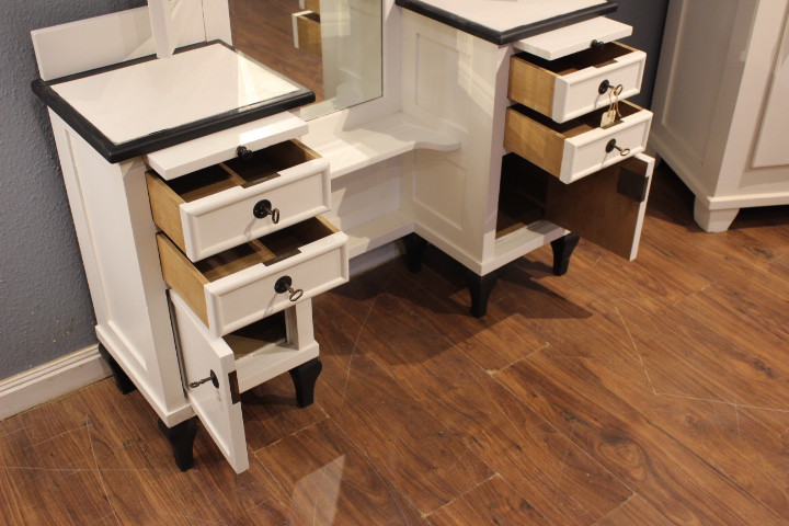 Spiegelkommode, Schminckkommode Jugendstil (Art.-Nr. 04901)