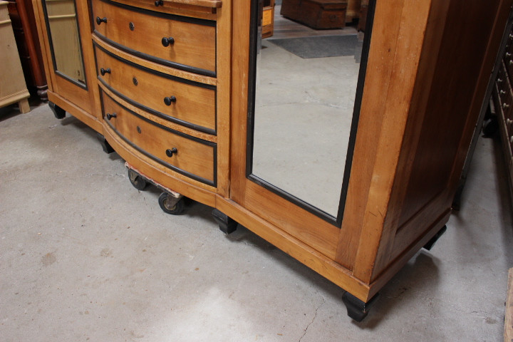 Spiegelschrank mit Kommodeneinsatz und Vitrinenteil, Jugendstil (Art.-Nr. 04913)