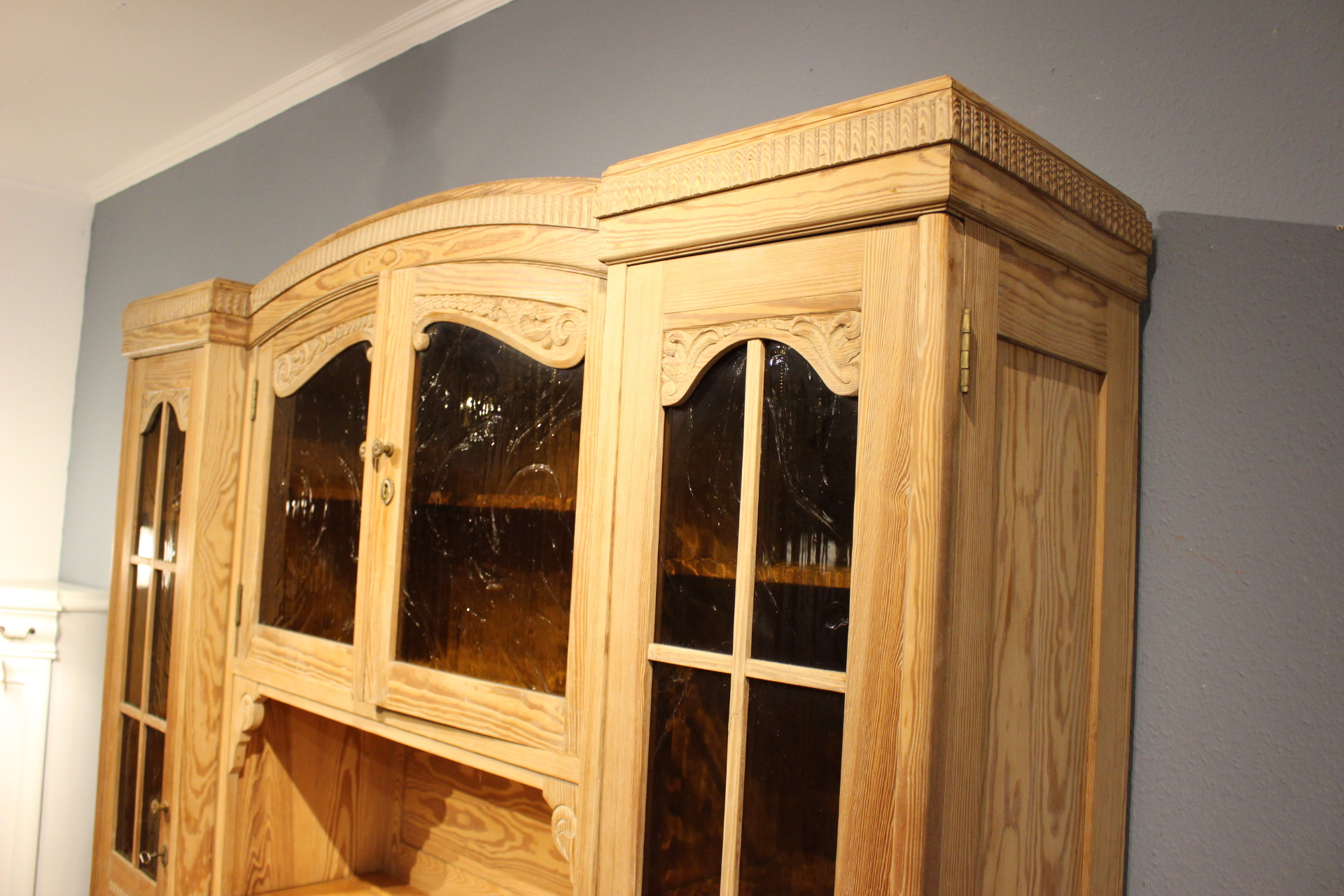 Turmbuffet, Küchenbuffet mit Seitenschränken, Art déco (Art.-Nr. 04670)