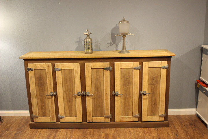 Anrichten Truhen und Sideboards
